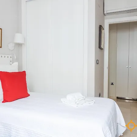 Mirador De La Vina Free Parking By Livework