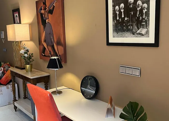 Mirador De La Vina Free Parking By Livework